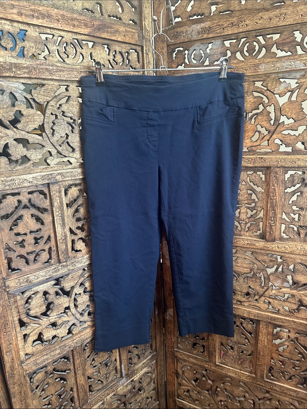 Zac and Rachel Women’s Navy Capri Pants
